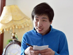 Cậu bé bại não từng đánh bại giáo sư trở thành thiên tài Toán học, giờ ra sao?