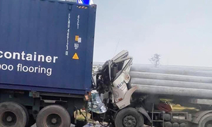 Tai nạn liên hoàn trên Quốc lộ 5, tài xế thiệt mạng