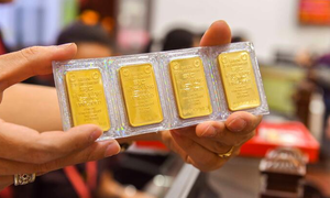 Có nên mua vàng đón 'sóng' ngày vía Thần Tài?