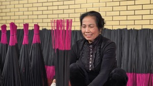 Hương đen làng Chóa - giao thoa giữa truyền thống và hiện đại
