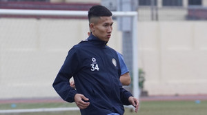  HLV Popov 'thưởng nóng' cho tuyển thủ Việt Nam