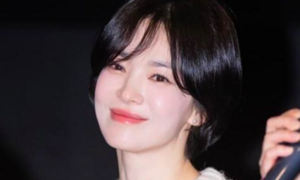 Sao Hàn 29/1: Song Hye Kyo trẻ đẹp như gái đôi mươi, Han So Hee lộ nhan sắc thật