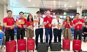 Đón chào những chuyến bay 'xông đất' đầu xuân Ất Tỵ