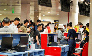 Sân bay Tân Sơn Nhất chuẩn bị đón hơn 140.000 lượt khách mùng 4 Tết