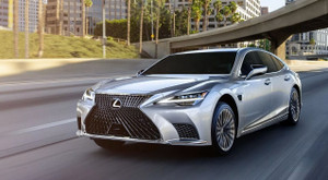 Chỉ bán được 3 chiếc trong năm 2024, mẫu Lexus nổi tiếng bị khai tử
