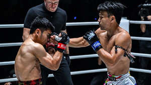 Tự xưng 'cú đấm hủy diệt', cao thủ hàng đầu Thái Lan bị đàn em đấm ngã ngửa