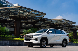 Toyota Innova Cross - xe hybrid bán chạy nhất Việt Nam 2024