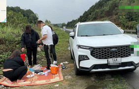 Phạt 13 triệu đồng tài xế dừng ô tô trên cao tốc để cả nhà ngồi ăn cơm