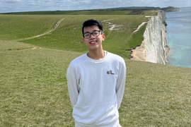 '4 năm du học, tôi đặt chân đến 15 quốc gia khác nhau'