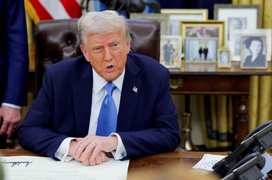 Các nước phản ứng 'rắn' sau khi Mỹ tăng thuế, ông Trump tìm cách xoa dịu