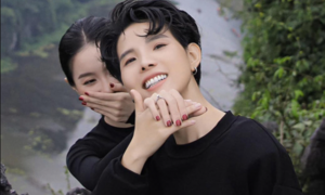 Vũ Cát Tường cầu hôn bạn gái 