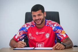 Thêm một ngoại binh Brazil cập bến đội bóng V.League