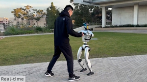 Robot nhảy múa, đấu võ điêu luyện như con người 