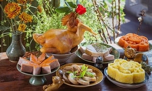 Nên cúng rằm tháng Giêng ở trong nhà hay ngoài trời?