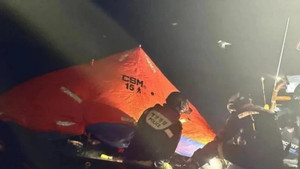 Tàu cá Hàn Quốc bị chìm, 1 người Việt mất tích