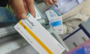 'Thuốc Tamiflu điều trị cúm còn đầy kho, người dân không cần mua dự trữ'