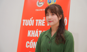 Cô gái xinh đẹp bảo lưu khoá học thạc sĩ, xung phong nhập ngũ