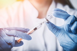 Vì sao nên tiêm vaccine cúm hằng năm?