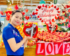 Co.opmart, Co.opXtra tăng lượng hàng đón Valentine