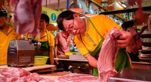 Chàng trai tốt nghiệp đại học số 1 châu Á, đi bán thịt lợn bị dè bỉu giờ ra sao?