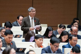 ĐBQH: Phần lớn nghiên cứu khoa học tại Việt Nam 'chỉ ở trong ngăn kéo'