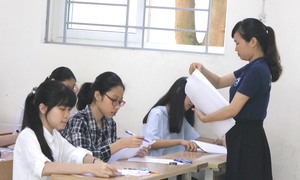 Dừng dạy thêm, học sinh cuối cấp như ngồi trên đống lửa, 'ôn thi thế nào'
