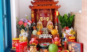 Ban thờ thần Tài nên thắp mấy cây nhang?