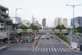 2 tháng áp dụng Nghị định 168: Vỉa hè TP.HCM thông thoáng, tài xế không leo lề