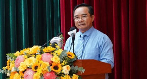 Chủ tịch TP.HCM nêu loạt giải pháp thực hiện mục tiêu tăng trưởng 10%