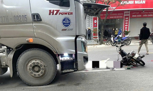 Va chạm xe tải, 2 nam sinh đi xe máy thương vong