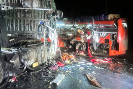 Tai nạn 6 người chết ở Sơn La: 'Sau tiếng nổ, la liệt người rơi xuống đường' 