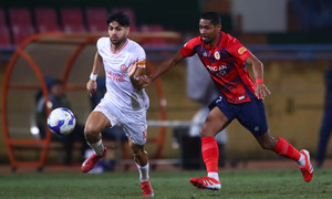 Trực tiếp bóng đá CLB Công an Hà Nội 2-1 Thể Công Viettel: Bù giờ kịch tính