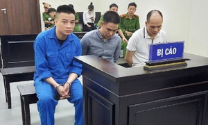 Tra tấn, nhổ 14 chiếc răng của lập trình viên nước ngoài, ép viết game đánh bạc