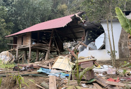 Đá lở làm sập nhà dân ở Thanh Hóa: Người thoát chết kể lại đêm kinh hoàng