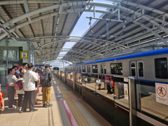 Các nhà bán lẻ bắt đầu ‘xí chỗ’ nhà ga Metro số 1