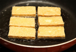 Mẹo rán đậu phụ không dính chảo