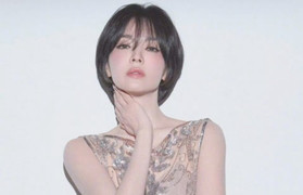 Sao Hàn 27/2: Song Hye Kyo tiết lộ về tuổi 43, G-Dragon tự nhận 'ế chính hiệu'