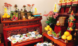Văn khấn mùng 1 tháng 2 năm Ất Tỵ cúng thần linh và gia tiên 