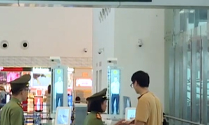 Người phẫu thuật thẩm mỹ cần làm lại thẻ căn cước, hộ chiếu