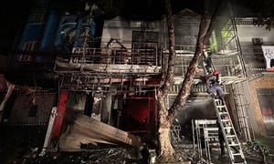 Cháy lớn lúc rạng sáng ở TP Sơn La do chủ nhà tự phóng hỏa