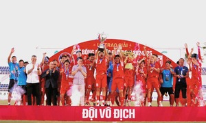 Đánh bại SLNA, PVF vô địch U19 Quốc gia
