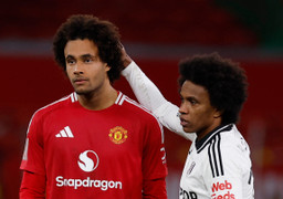 Zirkzee đá hỏng luân lưu, Man Utd bị Fulham loại khỏi FA Cup