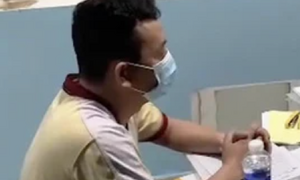 Chạy ô tô ngược chiều cao tốc, tài xế bị phạt 54 triệu đồng