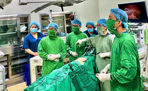 Đau bụng lâm râm, đi khám mới biết mang thai ngoài tử cung