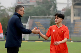 Cầu thủ Việt kiều ghi dấu ấn trong trận thắng của U17 Việt Nam