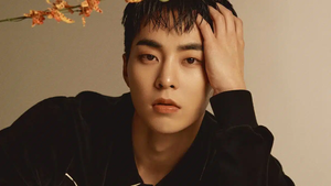 Sao Hàn 5/3: Xiumin tố công ty cũ chèn ép, Jisoo mặc gây tranh cãi ở show Dior