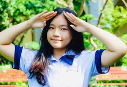 Luyện bài cùng AI, nữ sinh 17 tuổi đạt 9.0 IELTS ngay lần thi đầu tiên