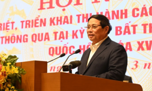 Thủ tướng chủ trì hội nghị quán triệt, triển khai các luật, nghị quyết mới