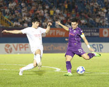 Tiến Linh chấn thương, HLV Kim Sang-sik thử Công Phượng, Hoàng Vũ Samson?