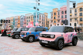 Hội chị em nô nức 'check in' cùng dàn VinFast VF 3 trong cuộc tranh tài độc bản